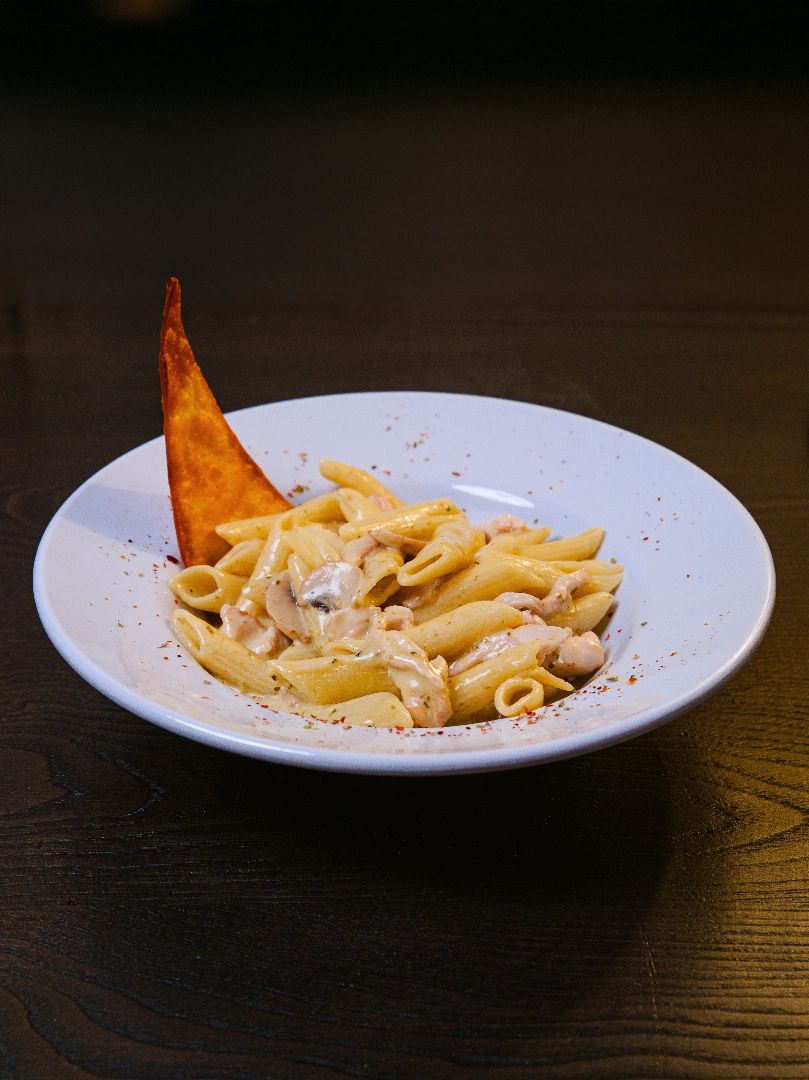Kremalı Mantarlı Tavuklu Penne